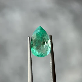 Esmeralda colombiana-2.78ct-12.14x7.49x5.7mm