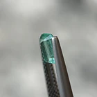 Esmeralda colombiana-0.70ct-6.58x4.76x2.8mm 2