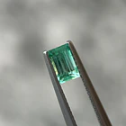 Esmeralda colombiana-0.665ct-5.43x3.32x3.5mm 1