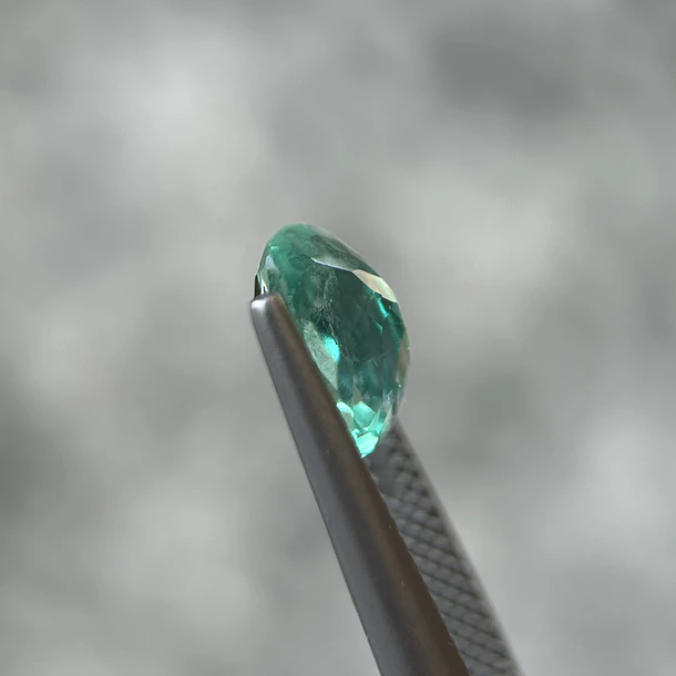Esmeralda colombiana-2.50ct-9.46x7.33x5.13mm 2