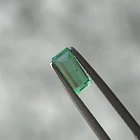 Esmeralda colombiana-0.85ct-8.26x3.84x3.08mm 3