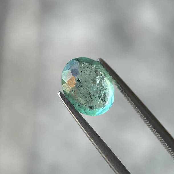 Esmeralda colombiana-1.405ct-8.54x6.03x3.47mm 3