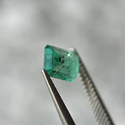 Esmeralda colombiana-1.40ct-8.54x6.03x3.47mm 2