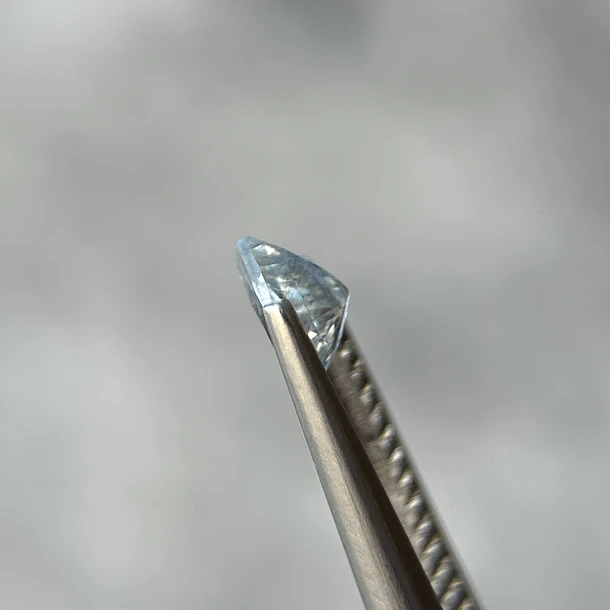 Zafiro-0.385ct-4.97x3.83x2.74mm 2