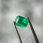 Esmeralda colombiana CEI-1.21ct-7.39x5.90x4.30mm 1