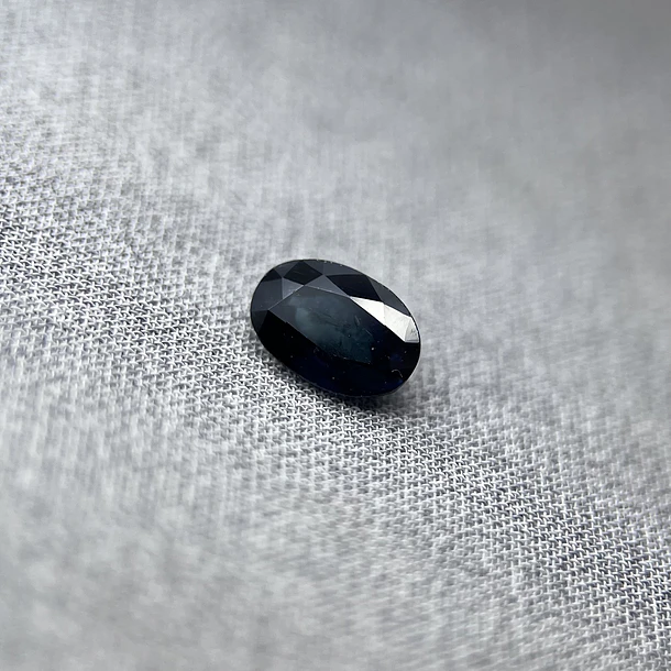 Zafiro azul de Sri Lanka-1.180ct-7x4.8mm- COPIAR 1