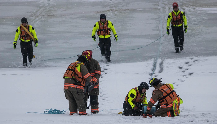 Kit de rescate en altura: equipos, descensores y plan de rescate