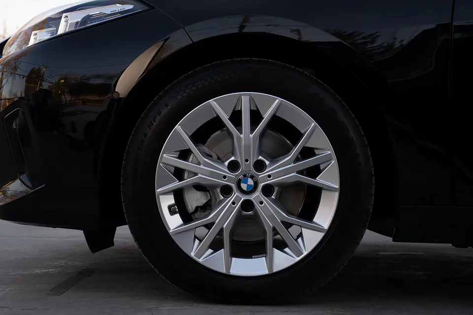 BMW 120I Hatch — foto 29 de 40