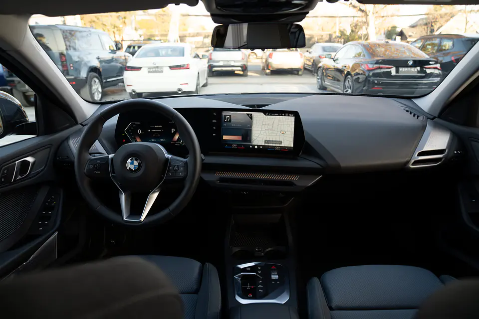 BMW 120I Hatch — foto 32 de 40