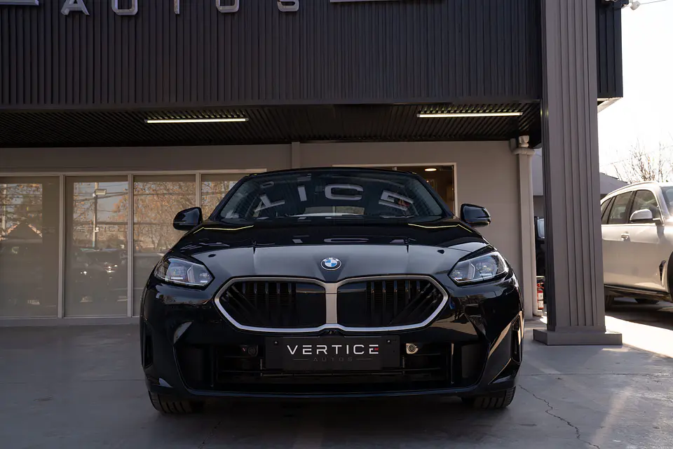 BMW 118I Hatch — foto 5 de 40