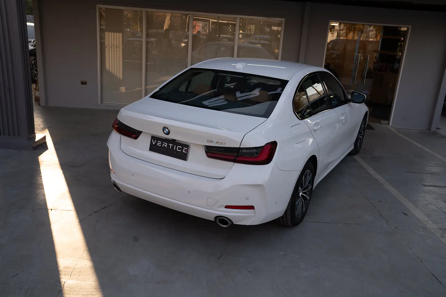 BMW 320I Berlina Urban 2.0 Lci Ii — foto 7 de 40