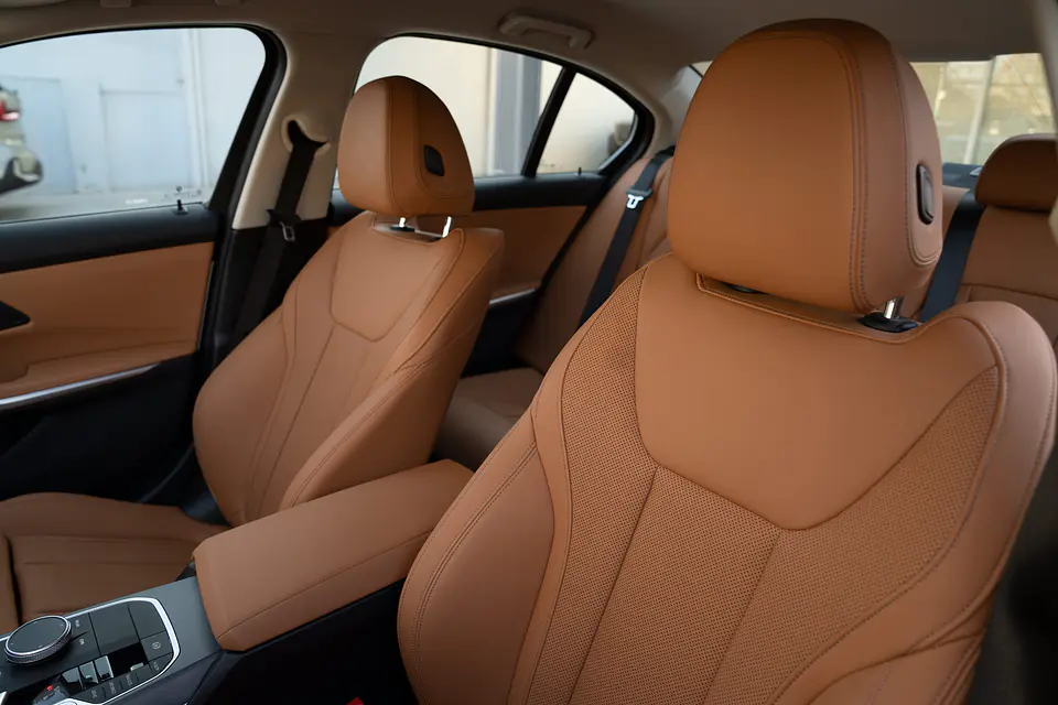 BMW 320I Berlina Urban 2.0 Lci Ii — foto 38 de 40