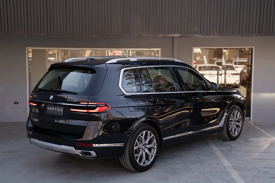 BMW X7 Xdrive40I Executive 3.0 Lci — foto 8 de 40