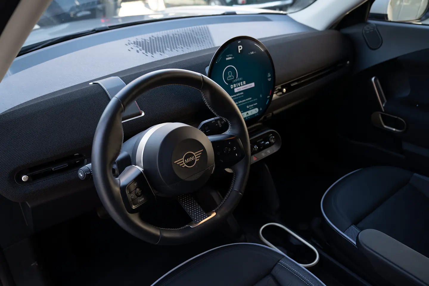 MINI Aceman E Classic — foto 40 de 40
