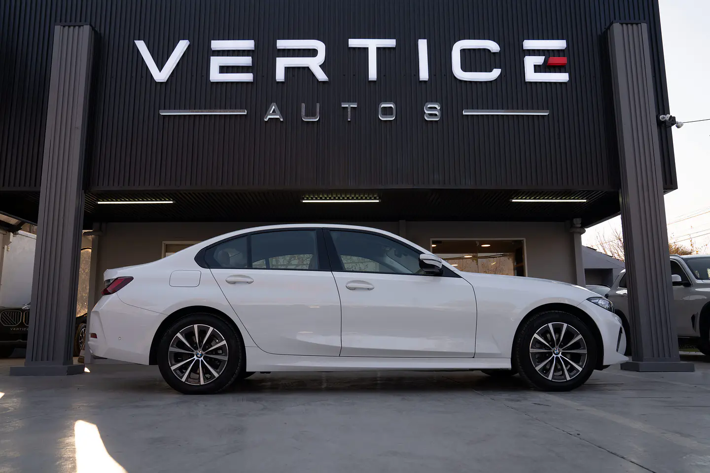 BMW 320I Berlina Urban 2.0 Lci Ii — foto 13 de 40