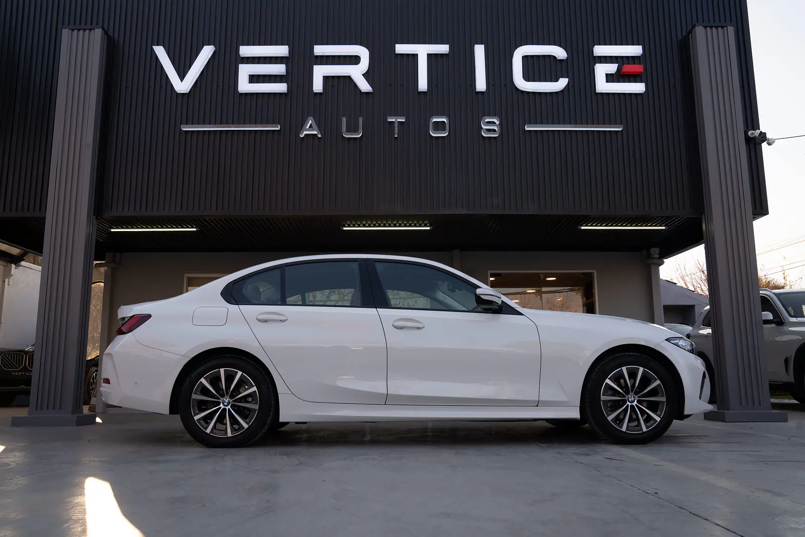 BMW 320I Berlina Urban 2.0 Lci Ii — foto 15 de 40
