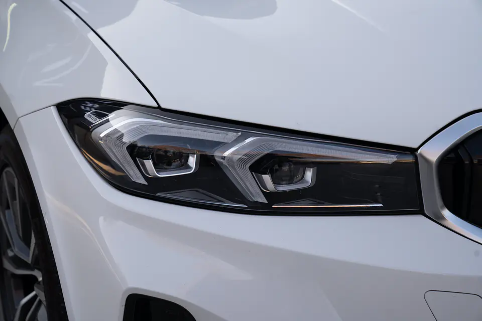 BMW 320I Berlina Urban 2.0 Lci Ii — foto 17 de 40
