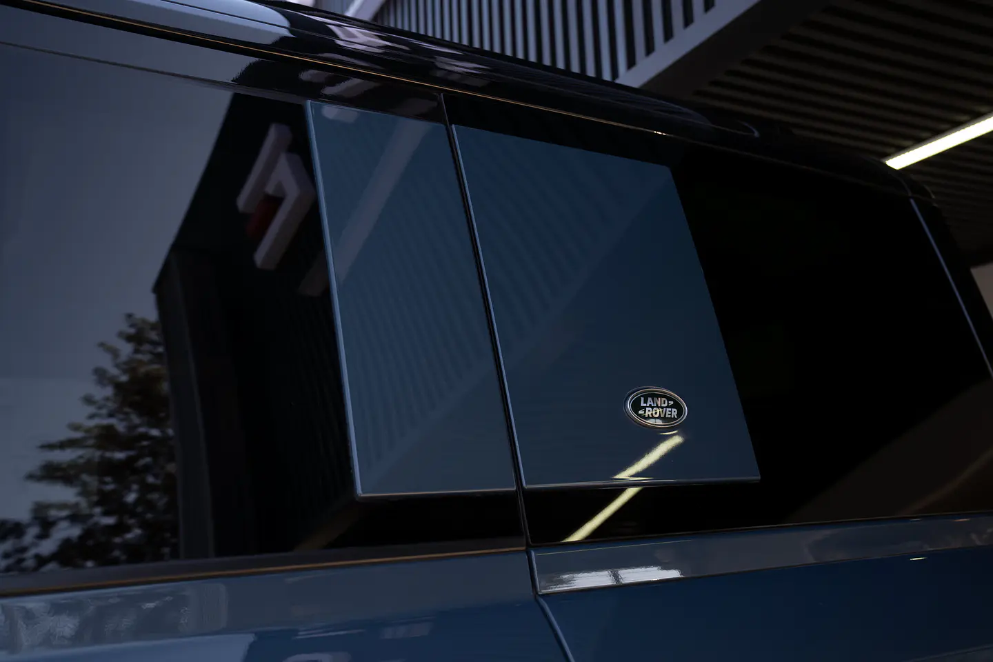 Land Rover Defender 110 3.0I X-Dynamic S — foto 16 de 40