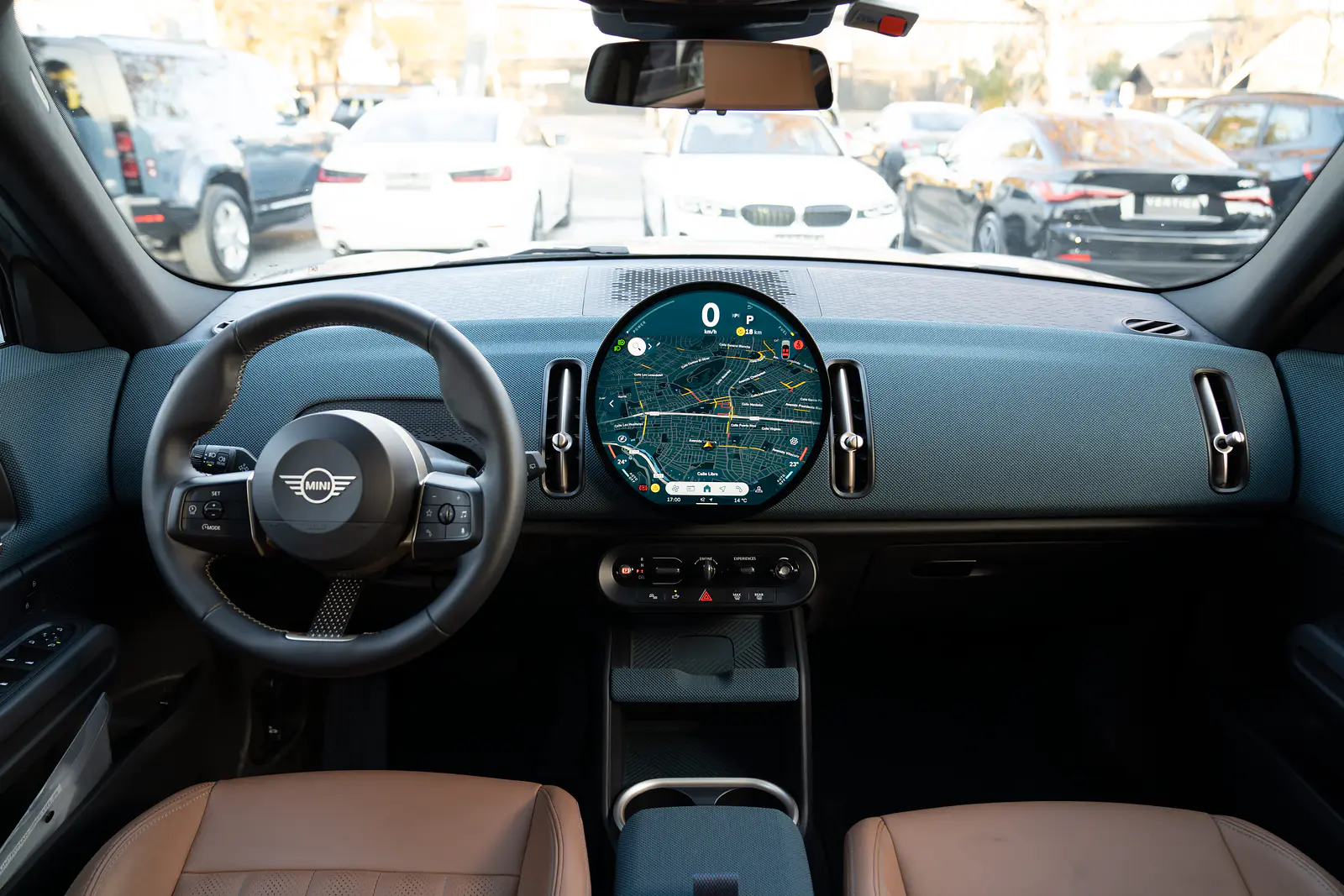 MINI Countryman S All4 2.0 Favoured — foto 36 de 40