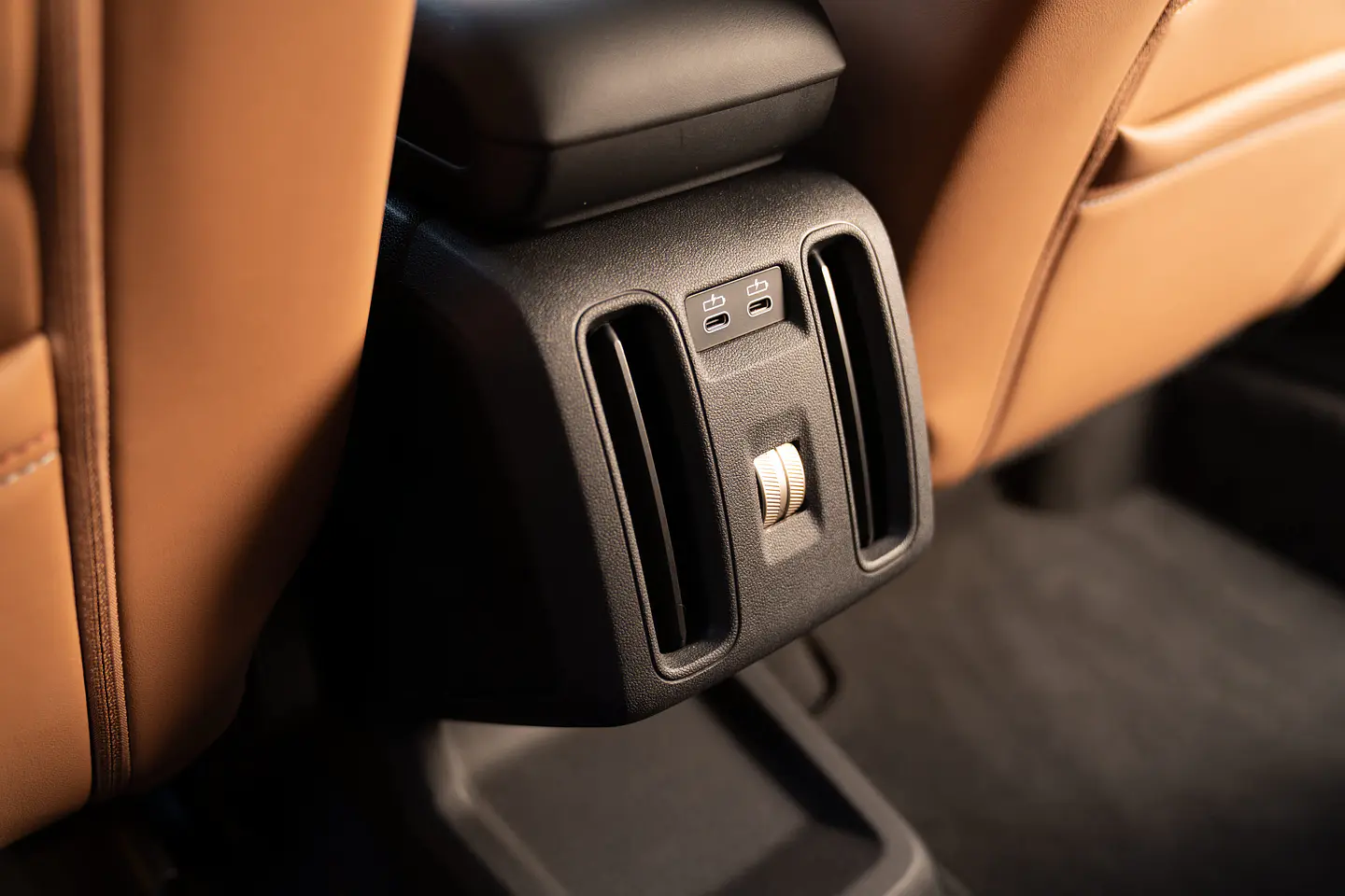 MINI Countryman S All4 2.0 Favoured — foto 40 de 40