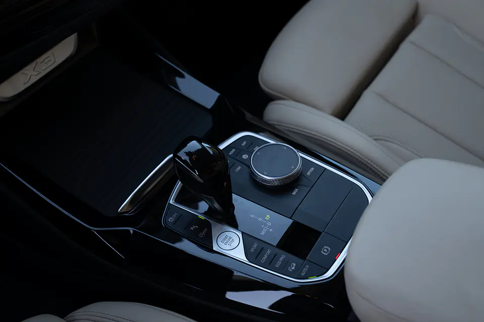BMW X3 Xdrive20D Dynamic 2.0 Lci — foto 32 de 40