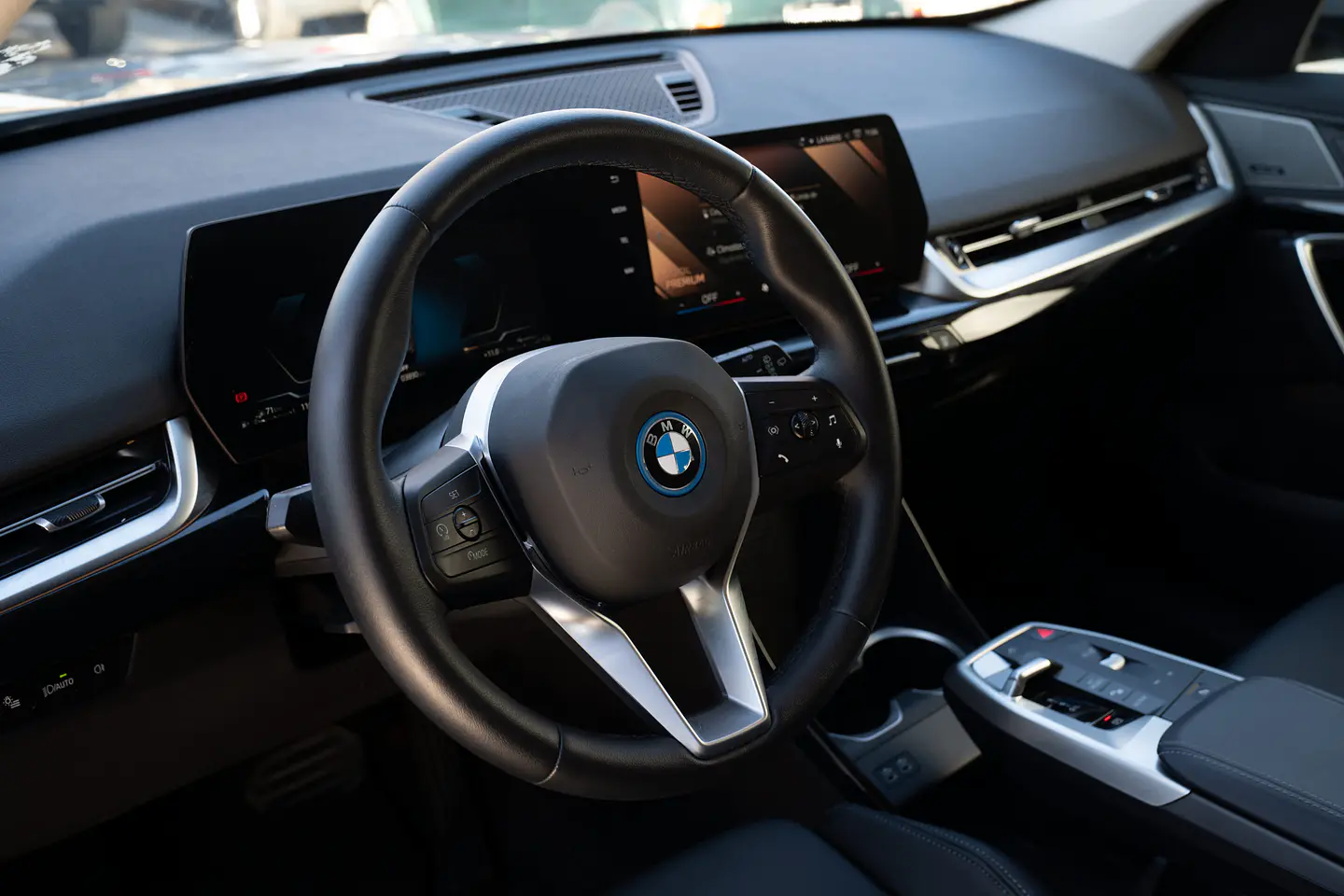 BMW X1 Xdrive25E — foto 31 de 40
