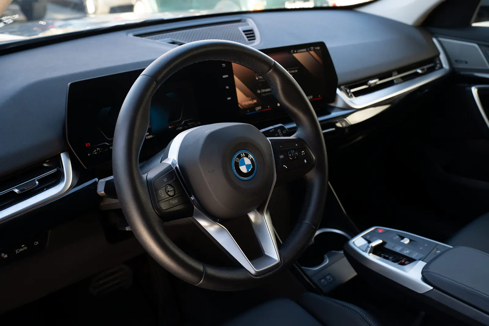 BMW X1 Xdrive25E — foto 33 de 40