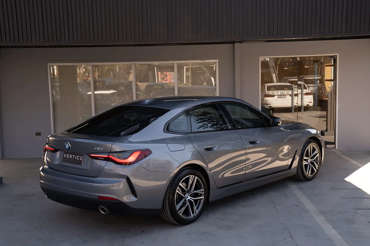 BMW 420I Gran Coupe Dynamic 2.0 Lci — foto 10 de 40