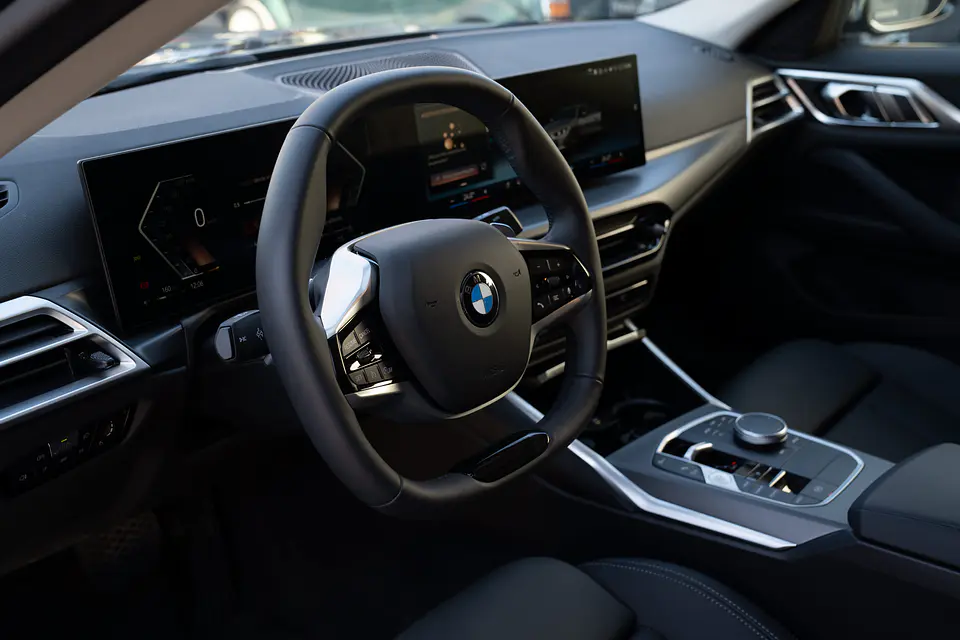 BMW 420I Gran Coupe Dynamic 2.0 Lci — foto 38 de 40