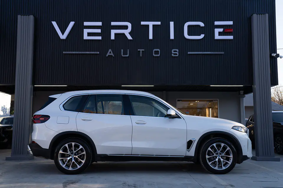 BMW X5 Xdrive40I Xline 3.0 Lci — foto 8 de 40