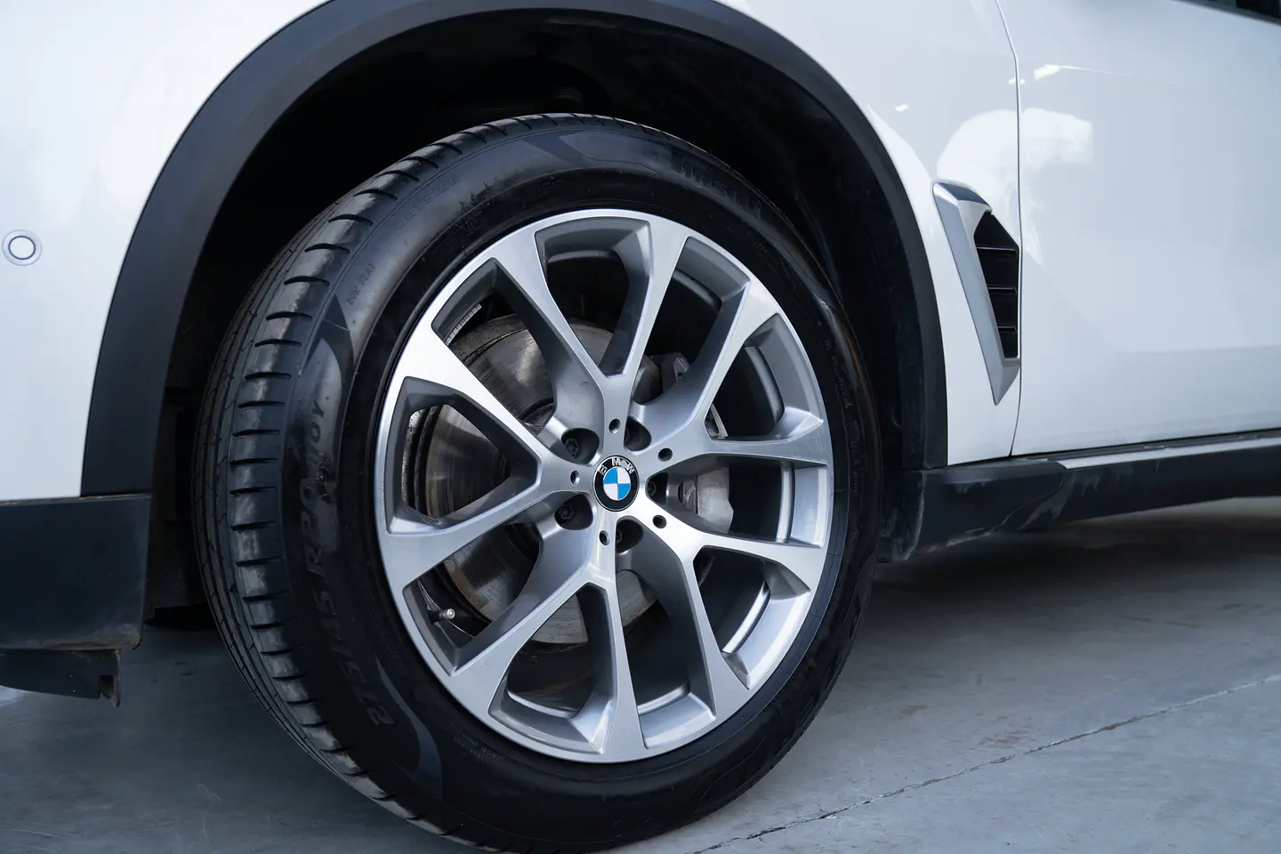 BMW X5 Xdrive40I Xline 3.0 Lci — foto 25 de 40