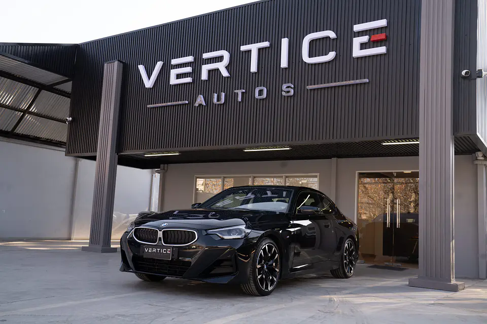 BMW 220I Coupe M Sport 2.0 Lci — foto 2 de 40