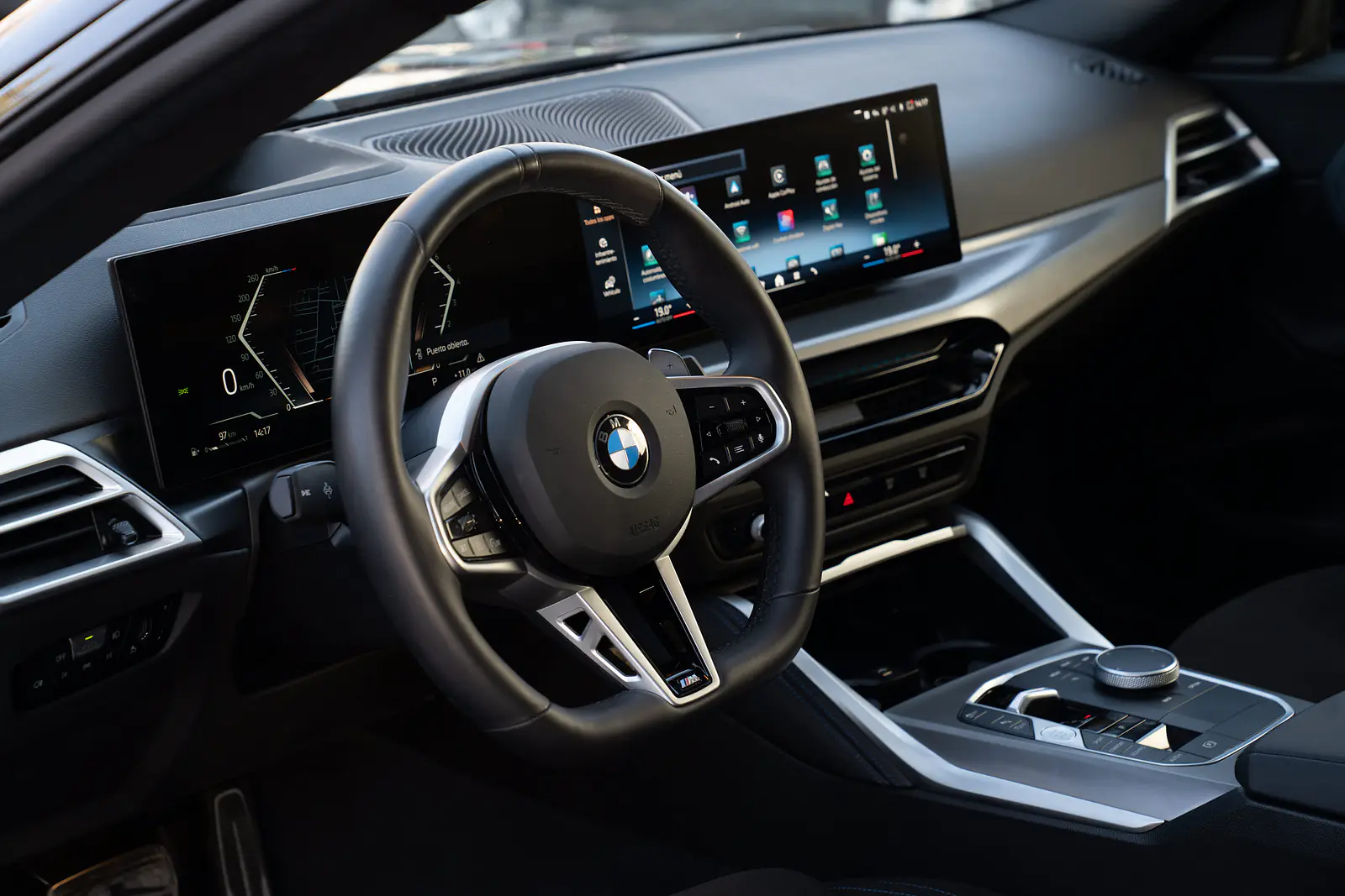 BMW 220I Coupe M Sport 2.0 Lci — foto 33 de 40