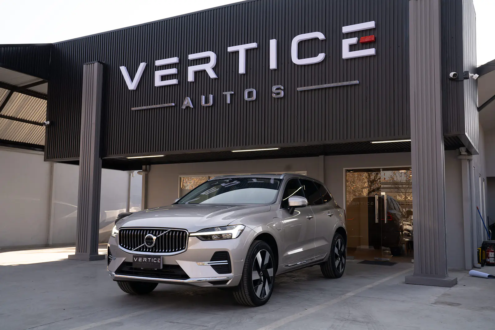 Volvo Xc60 Ii T8 Awd Recharge — foto 3 de 40