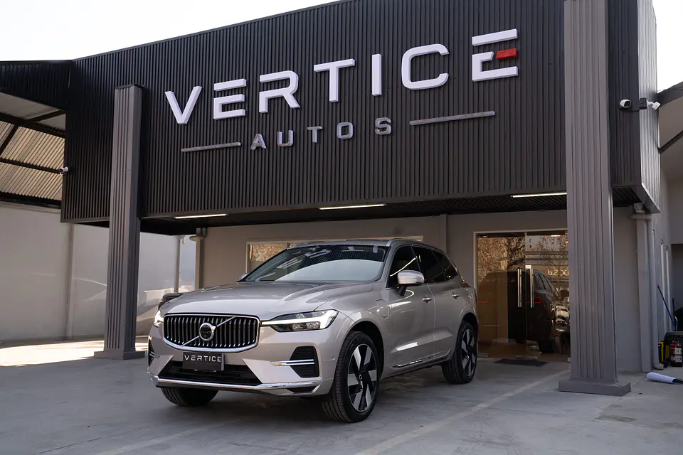 Volvo Xc60 Ii T8 Awd Recharge — foto 2 de 40
