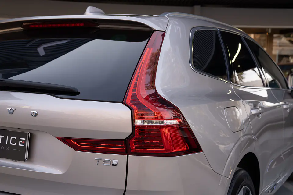 Volvo Xc60 Ii T8 Awd Recharge — foto 17 de 40