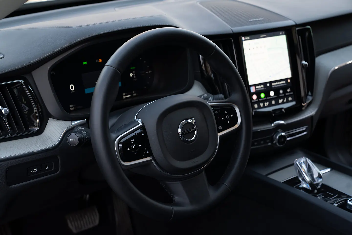 Volvo Xc60 Ii T8 Awd Recharge — foto 31 de 40