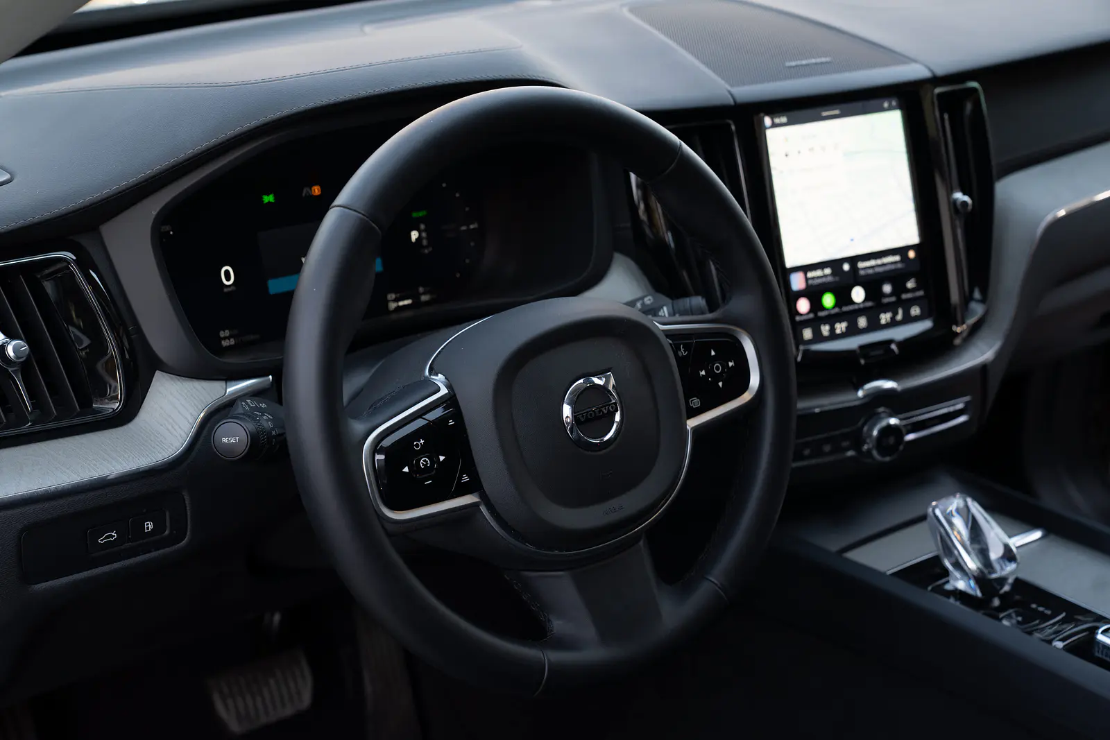 Volvo Xc60 Ii T8 Awd Recharge — foto 33 de 40
