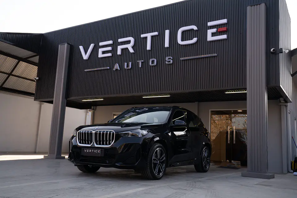 BMW X1 Sdrive18D M Sport — foto 2 de 40