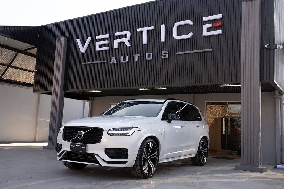 Volvo Xc90 T8 Awd Recharge Ultimate Dark — foto 2 de 40