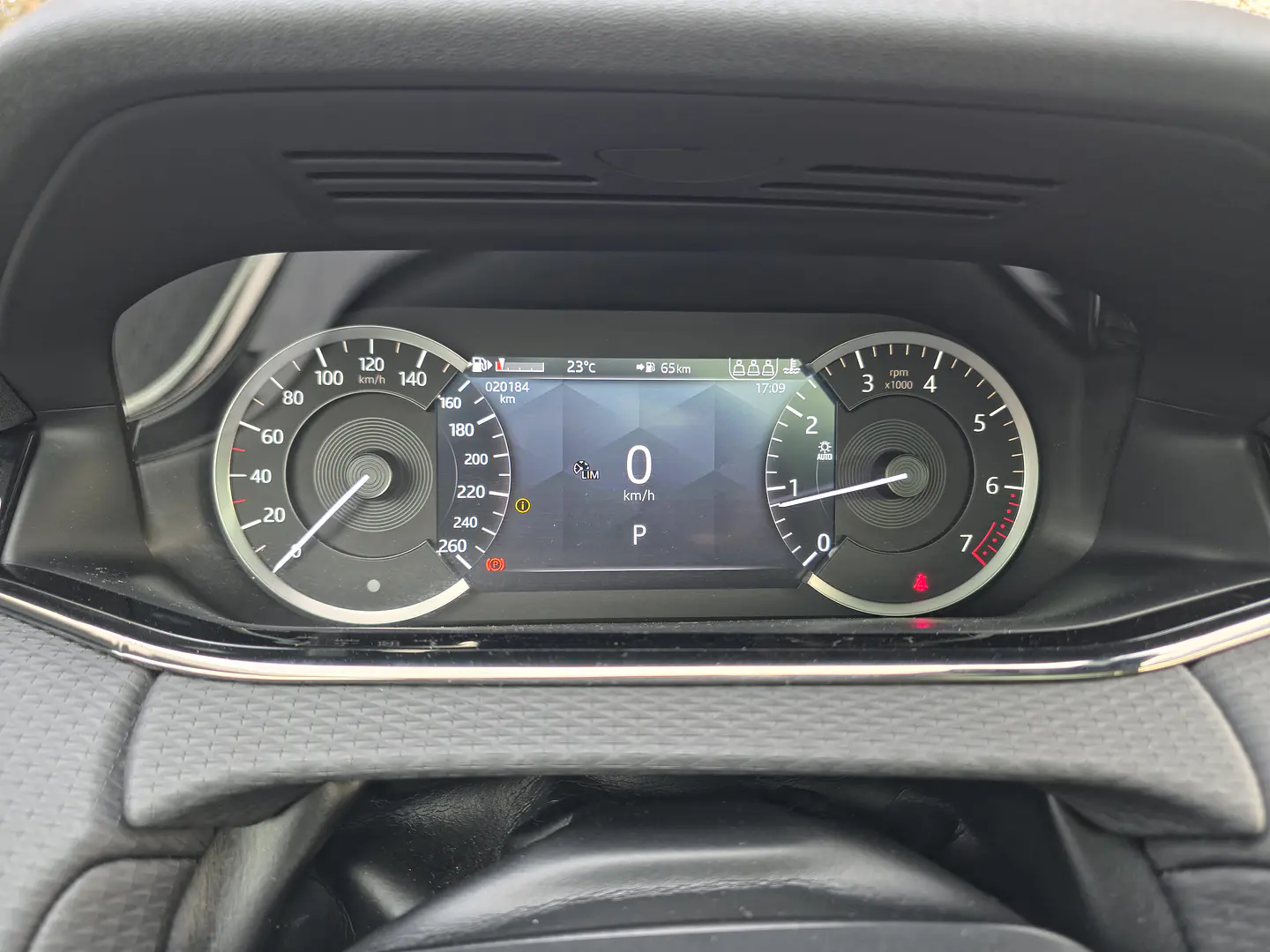 Land Rover Evoque Dynamic S 4X4 2.0 Aut — foto 40 de 40
