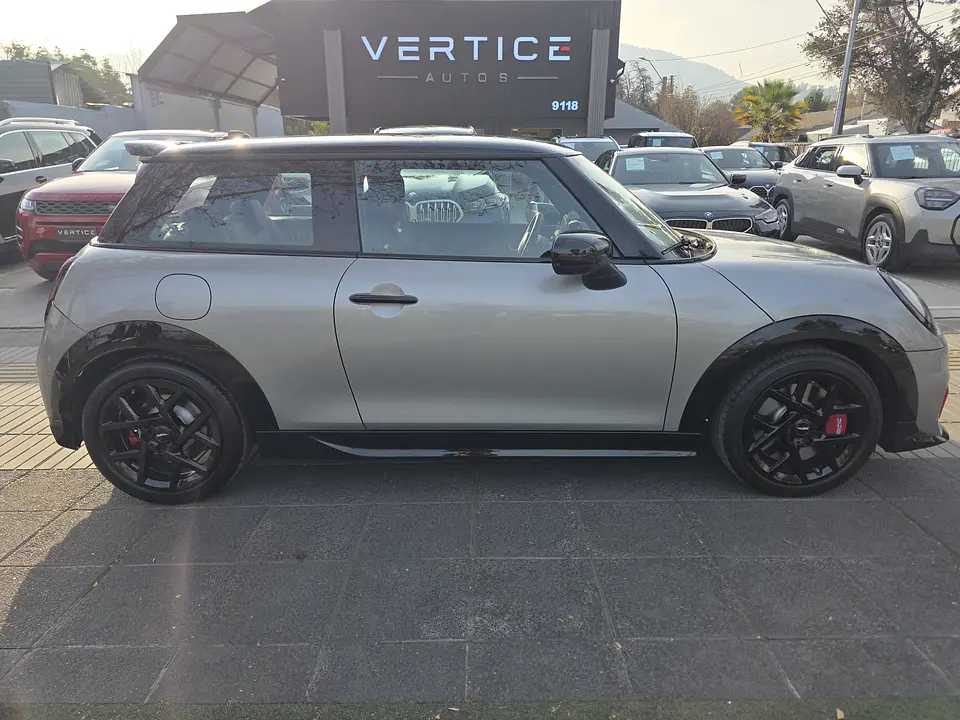 MINI Jcw2.0 Hb 3P Spitfire — foto 11 de 40
