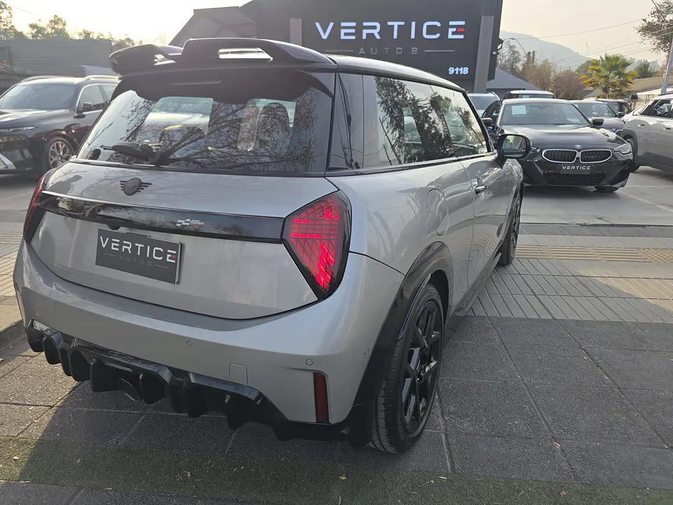 MINI Jcw2.0 Hb 3P Spitfire — foto 17 de 40