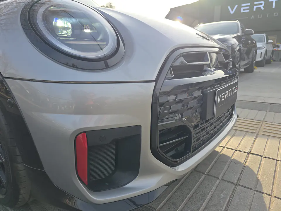 MINI Jcw2.0 Hb 3P Spitfire — foto 20 de 40