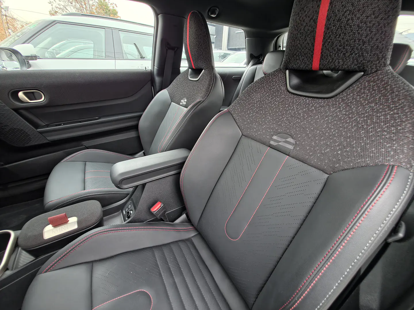 MINI Jcw2.0 Hb 3P Spitfire — foto 37 de 40