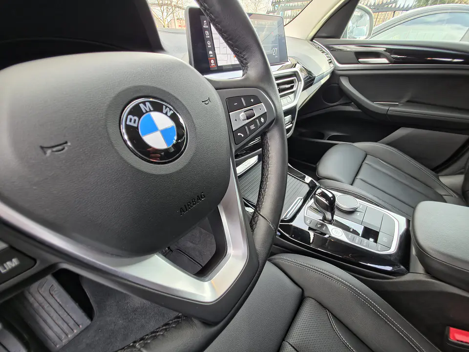 BMW X3 Sdrive20I Dynamic 2.0 Lci — foto 35 de 40