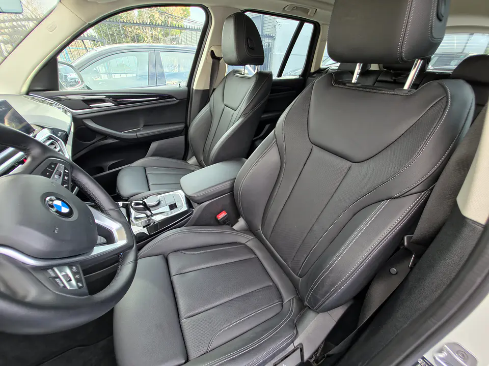 BMW X3 Sdrive20I Dynamic 2.0 Lci — foto 38 de 40