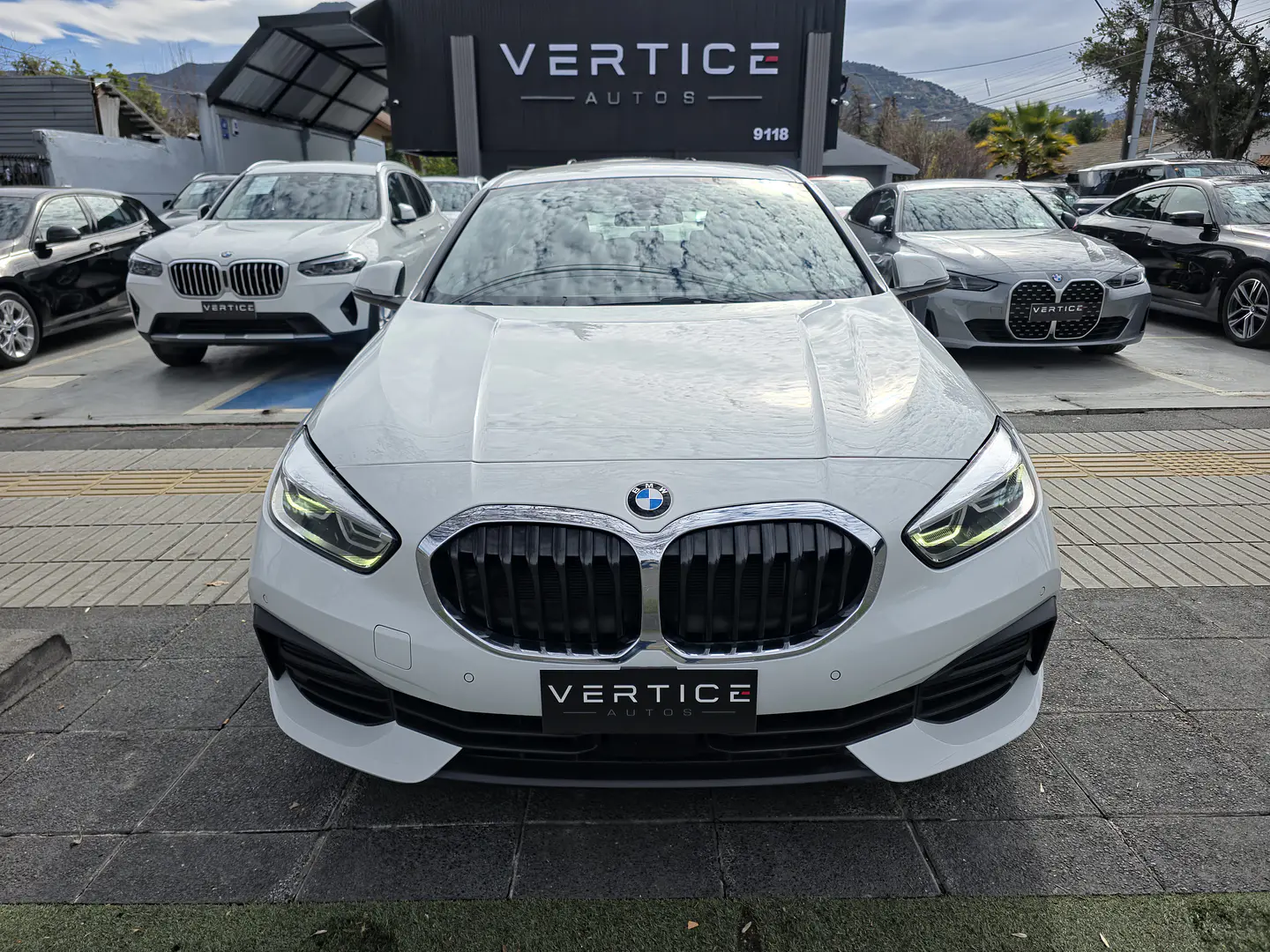 BMW 118I Hatch — foto 7 de 40