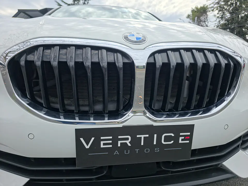 BMW 118I Hatch — foto 23 de 40