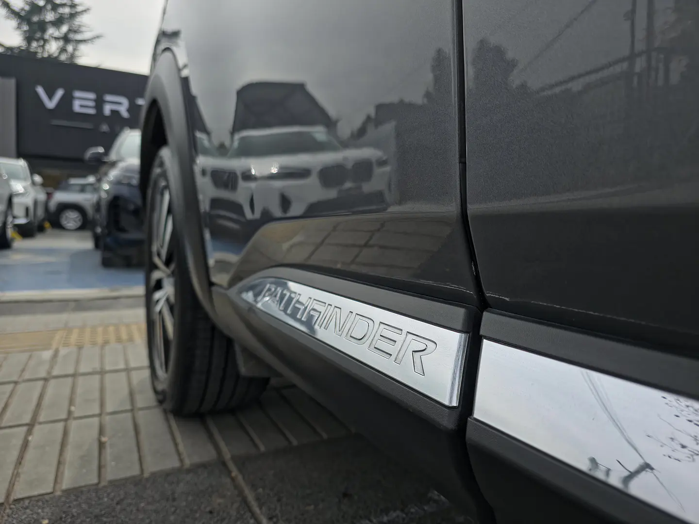 Nissan Pathfinder Exclusive 4X4 3.5 Aut — foto 25 de 40
